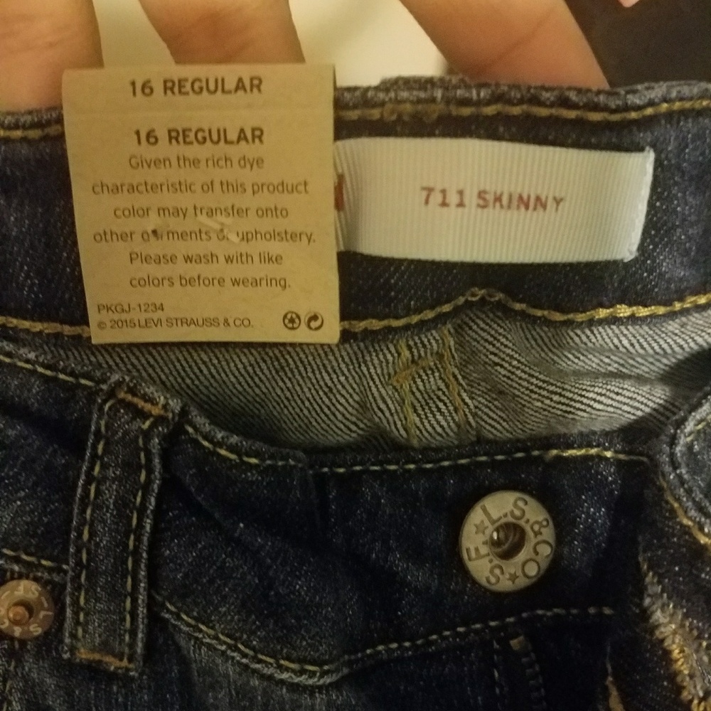 Jeans - Picture 2 of 4